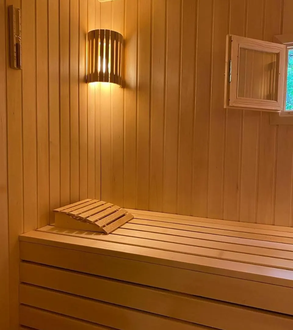 Green Zyland Apartment باتومي جورجيا