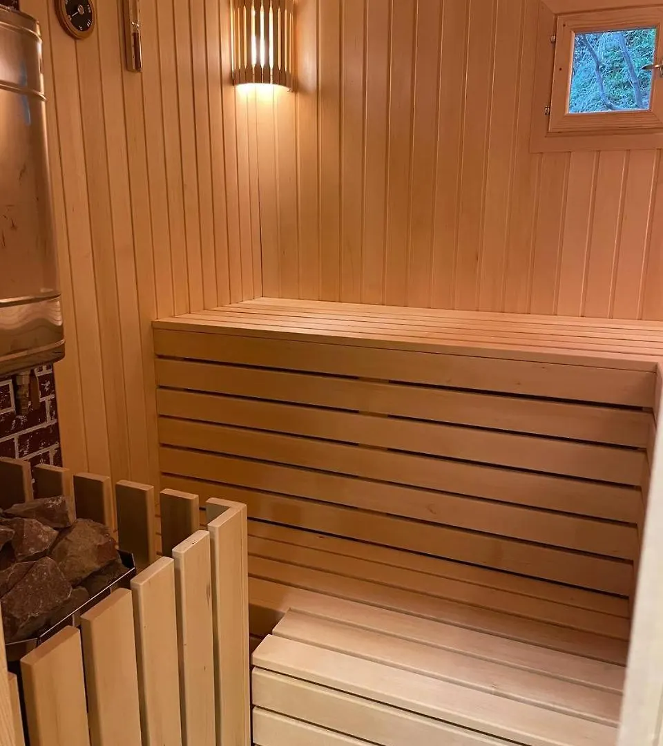 Green Zyland Apartment باتومي